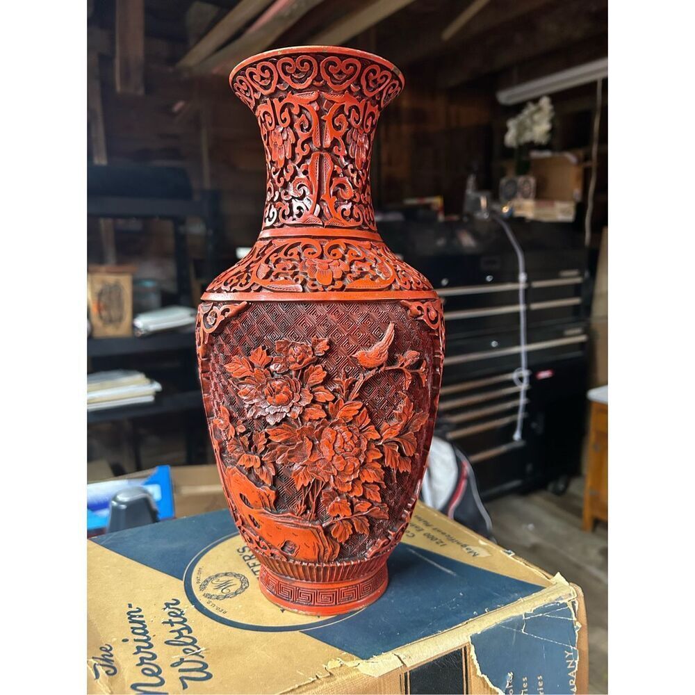 CHINESE HAND - CARVED REAL CINNABAR LACQUER VASE floral design